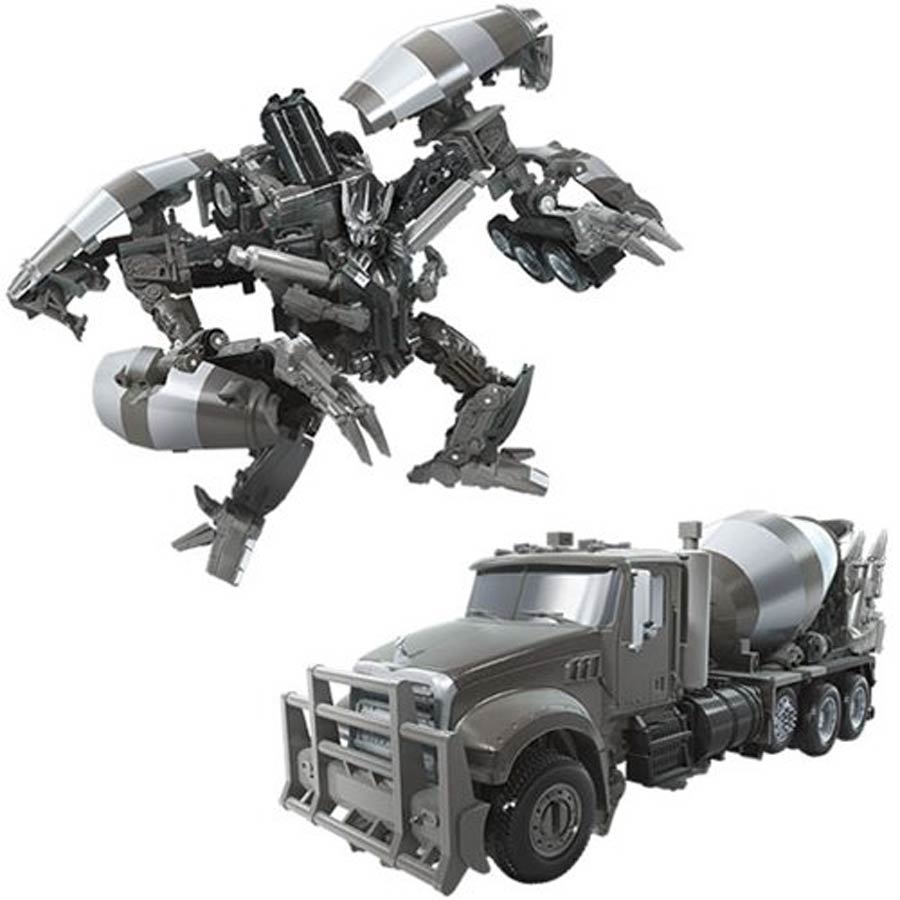 Transformers Generations Studio Series Voyager Action Figure Assortment 202002 - Mixmaster