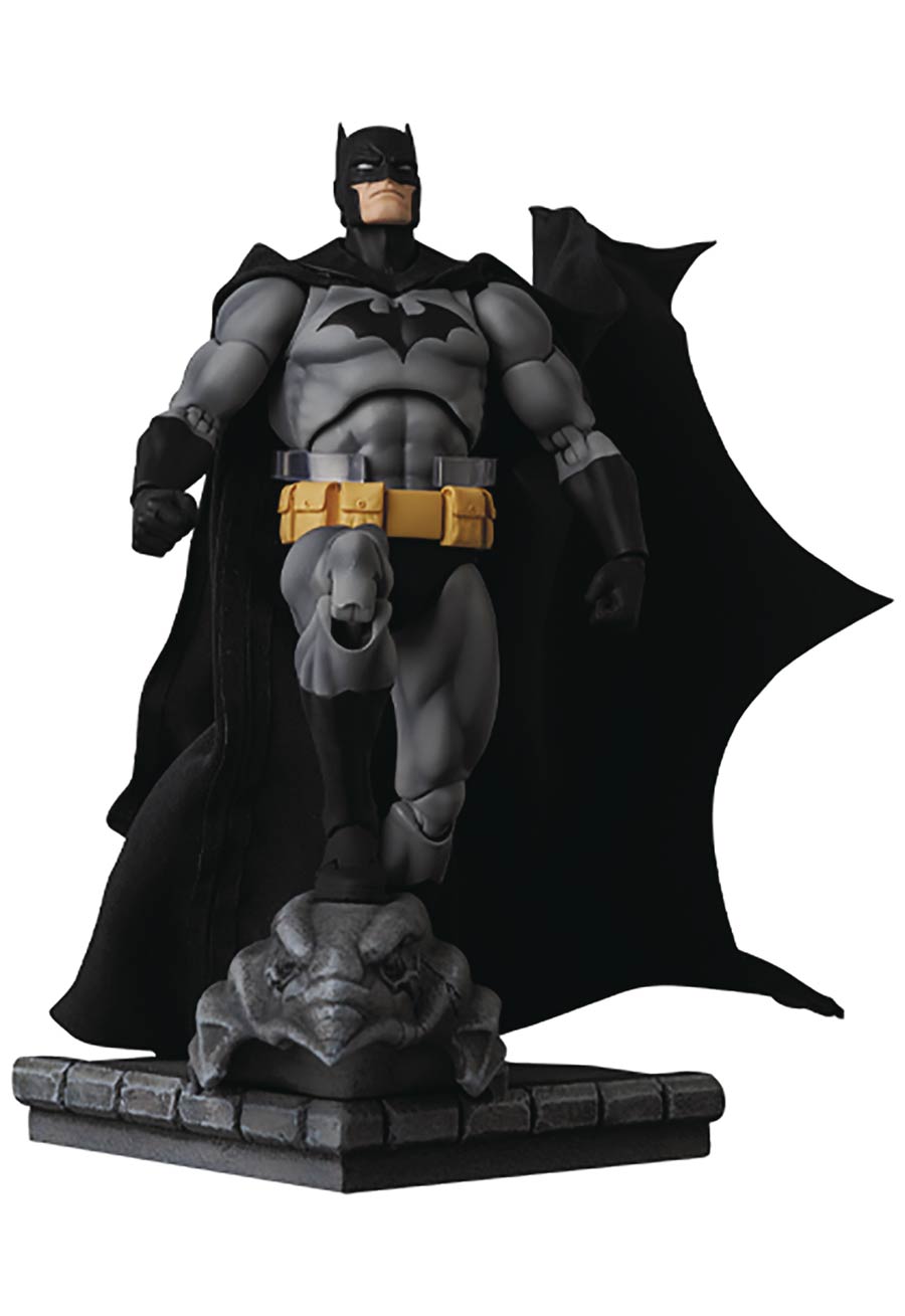 DC Comics Batman Hush Batman Black Outfit MAFEX Action Figure