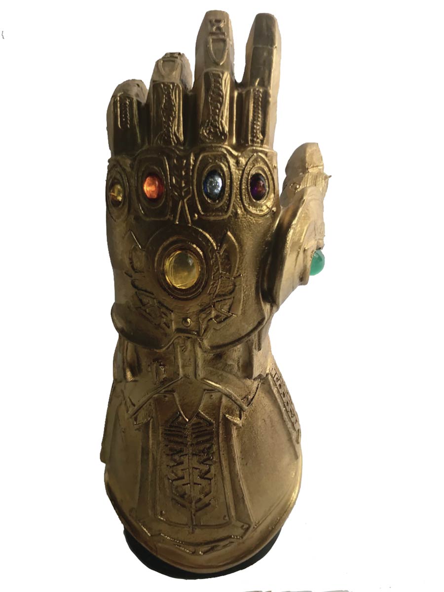Marvel Cinematic Infinity Gauntlet LED Previews Exclusive Desk Monument
