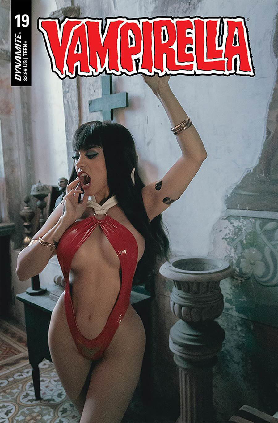 Vampirella Vol 8 #19 Cover E Variant Lorraine Cosplay Photo Cover