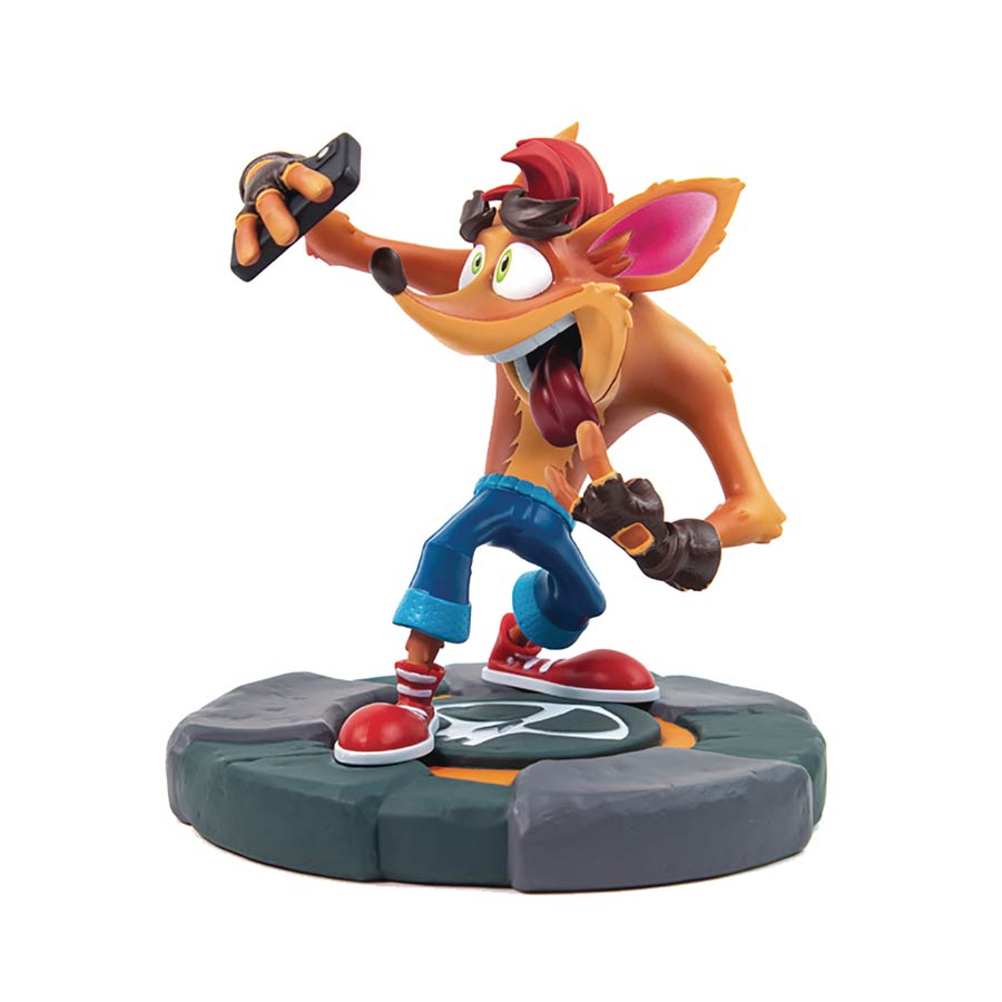 Crash Bandicoot 4 Selfie 7-Inch Statue