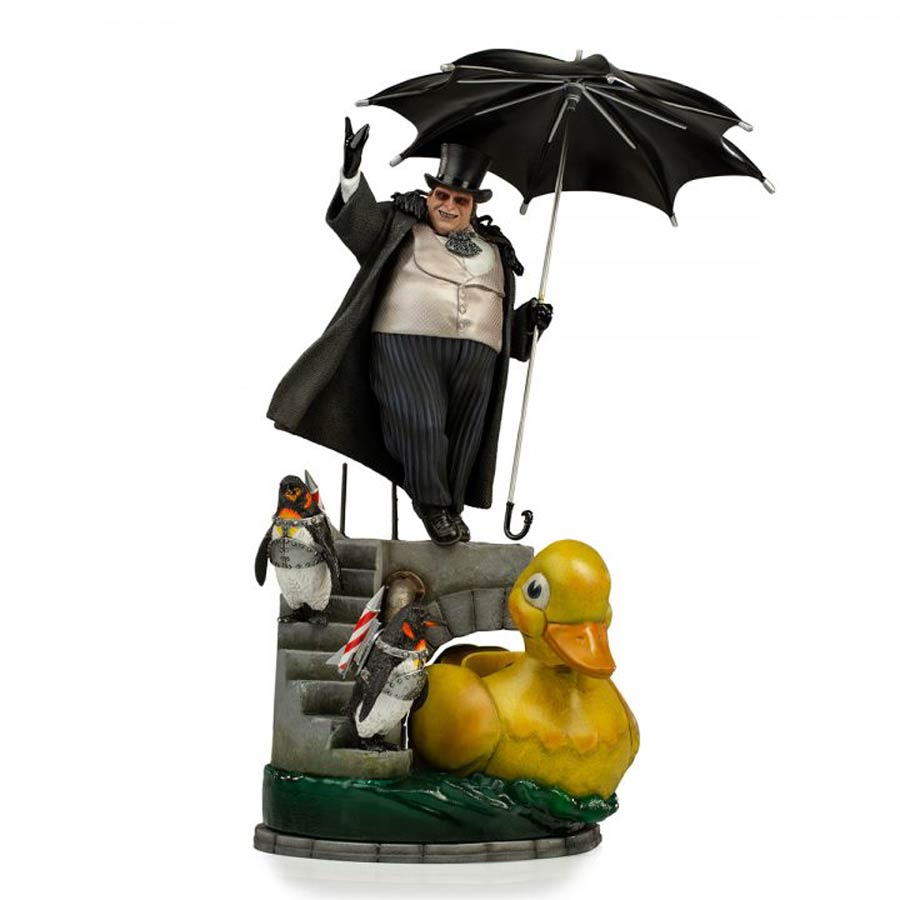 Batman Returns Penguin 1/10 Scale Deluxe Art Scale Statue