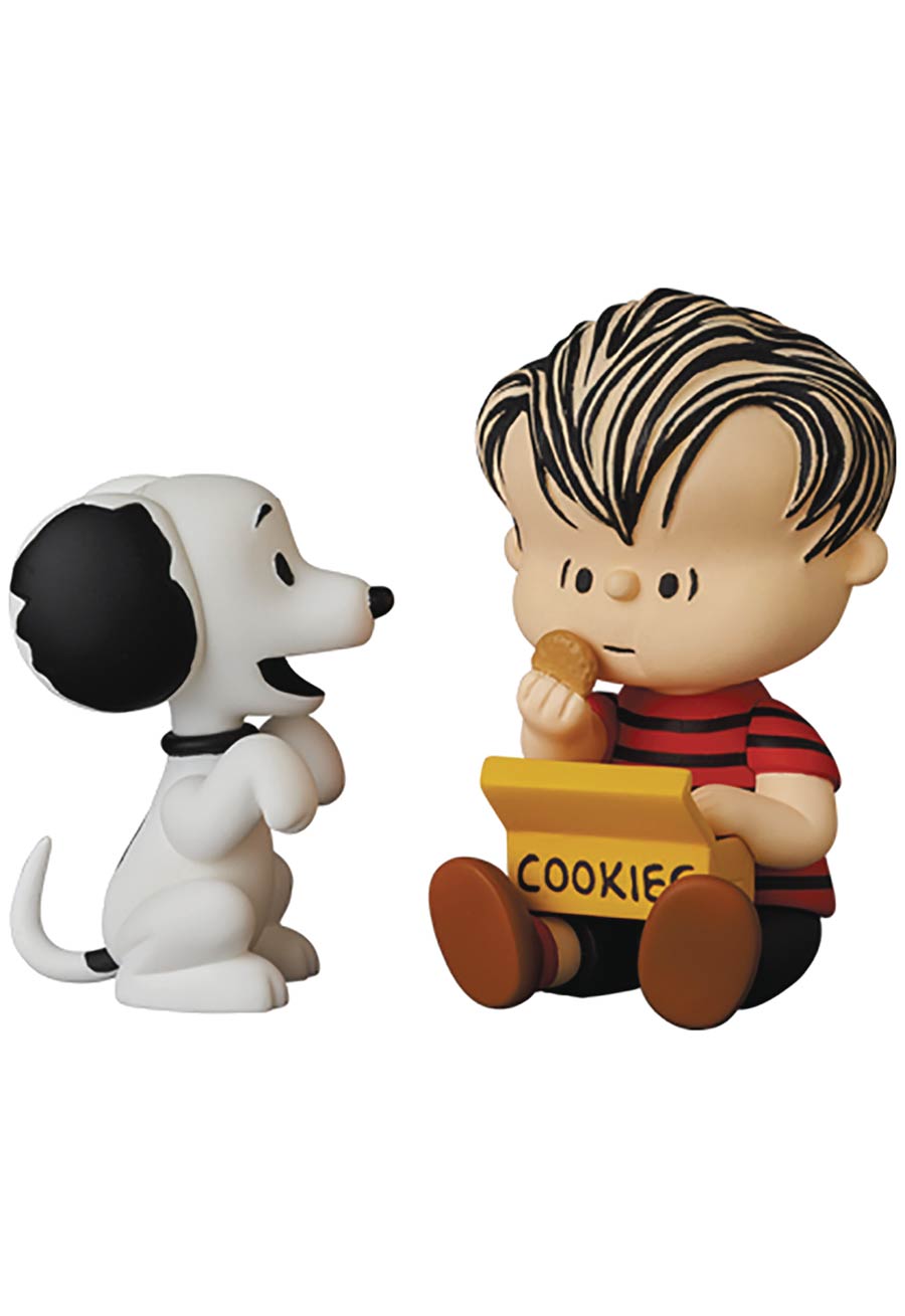 Peanuts Ultra Detail Figure Series 12 - 1950s Snoopy & Linus