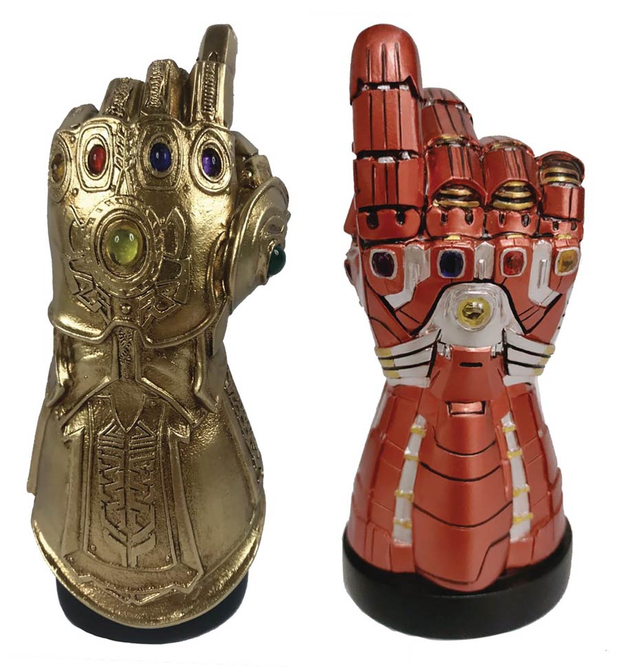 Marvel Infinity Gauntlet & Nano Gauntlet SDCC 2020 Previews Exclusive LED Desk Monument