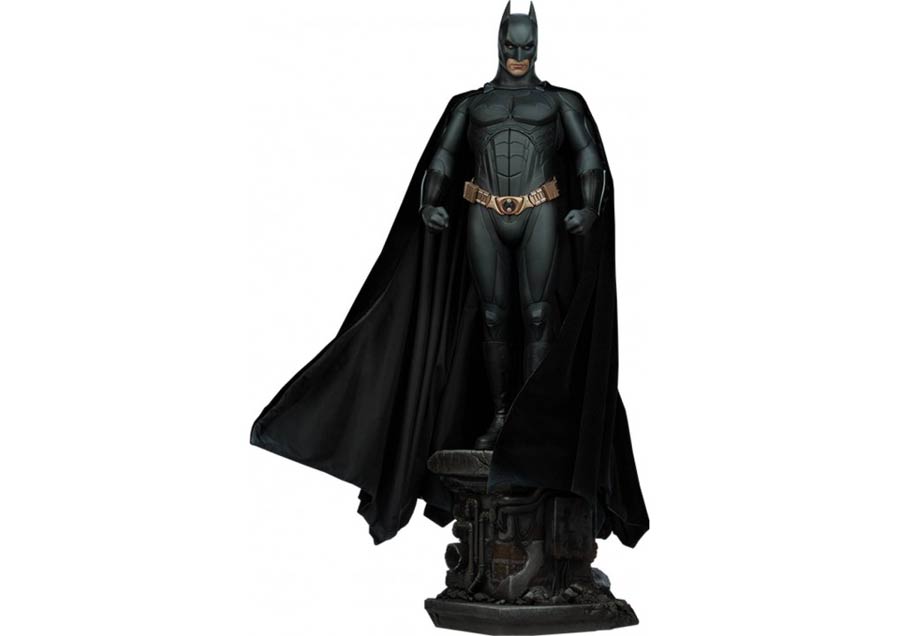 DC Comics Dark Knight Batman Premium Format Figure