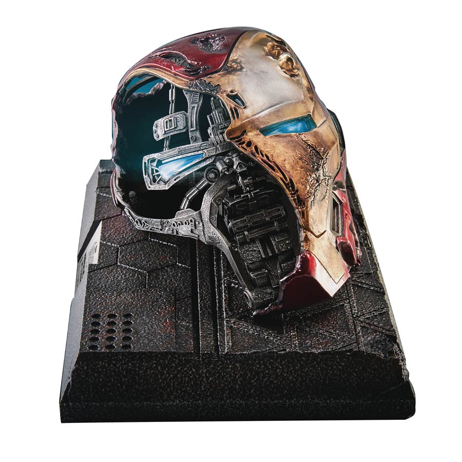 Avengers Endgame MC-038 Iron Man Helmet Battle Damage Statue