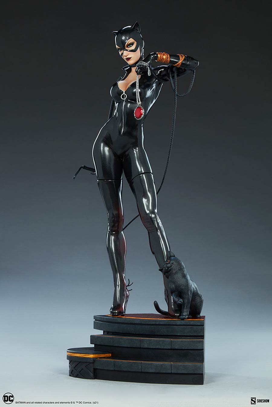 DC Comics Catwoman Premium Format Figure