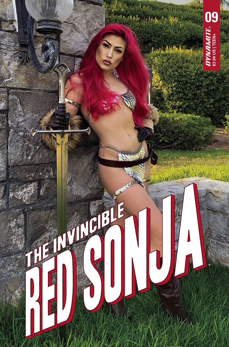 Invincible Red Sonja #9 Cover E Variant Rachel Hollon Cosplay Photo Cover