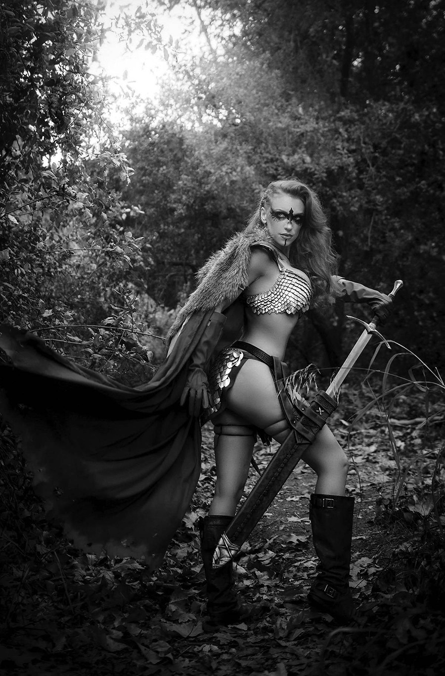 Red Sonja Black White Red #7 Cover K Variant Cosplay Photo Black & White Virgin Cover