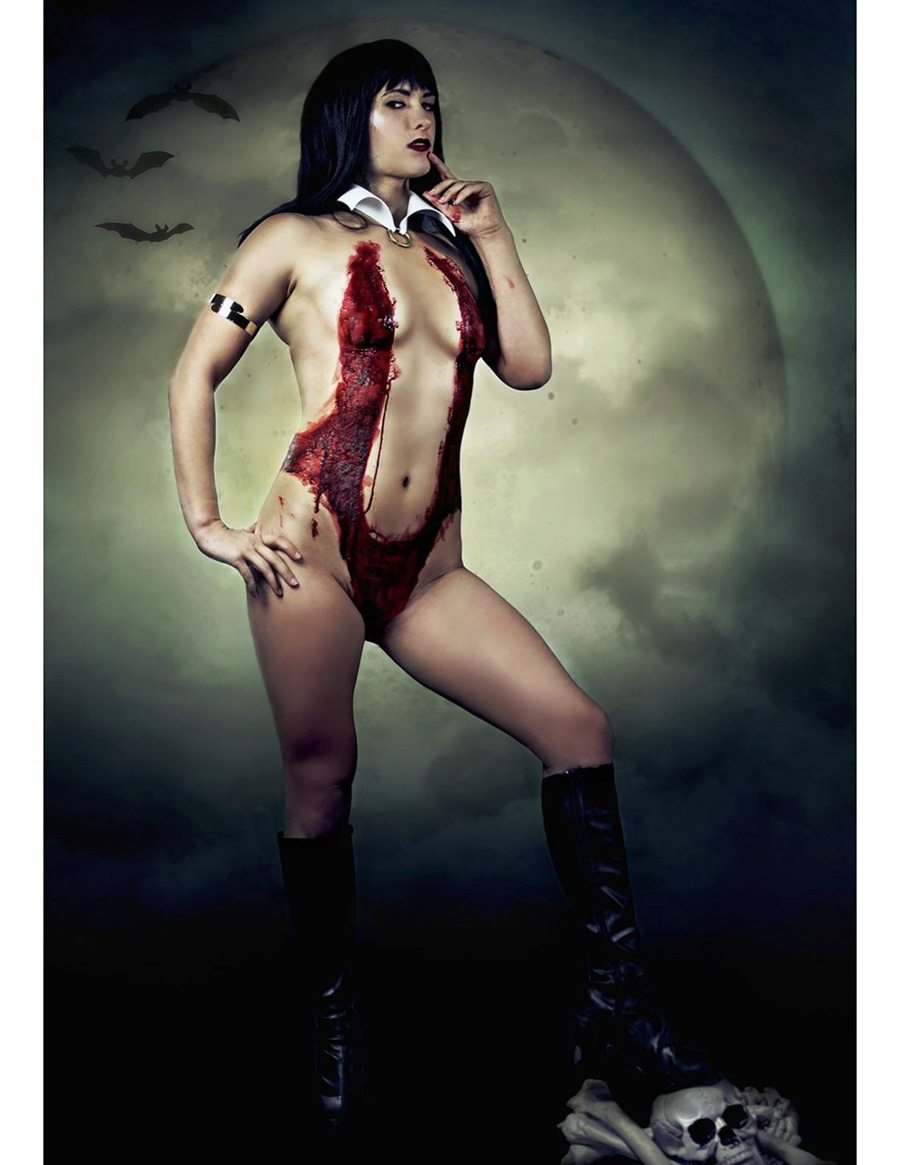 Vampirella Dracula Unholy #5 Cover G Incentive Nerdy Nereid Cosplay Photo Virgin Cover