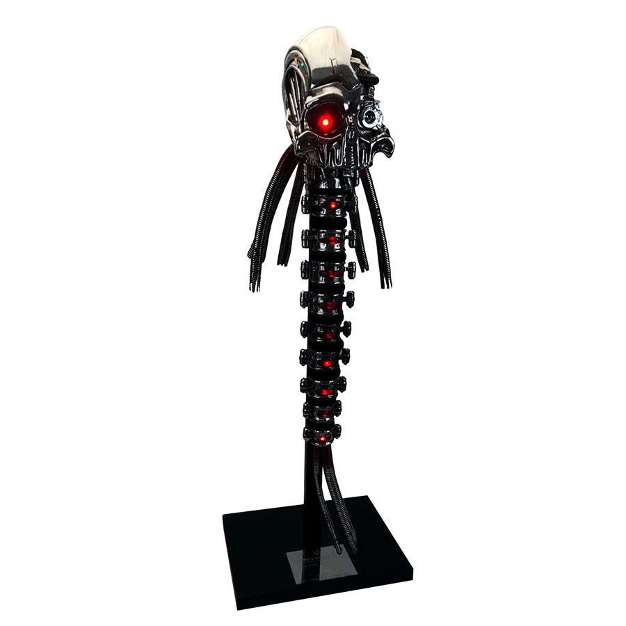 Star Trek First Contact Borg Queen Skull Signature Edition Prop