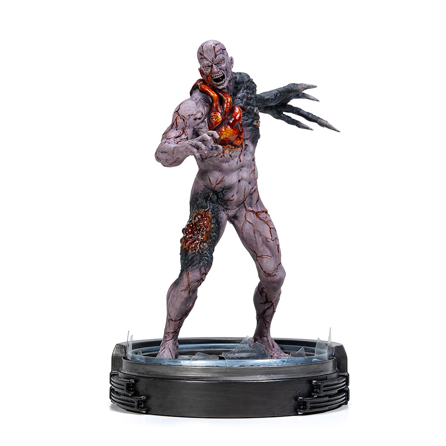Resident Evil Tyrant T-002 11-Inch Limited Edition Statue