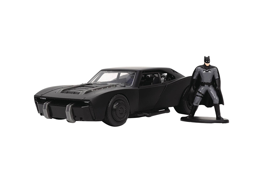 Hollywood Rides 2022 Batmobile With Batman Figure 1/32 Scale Vehicle