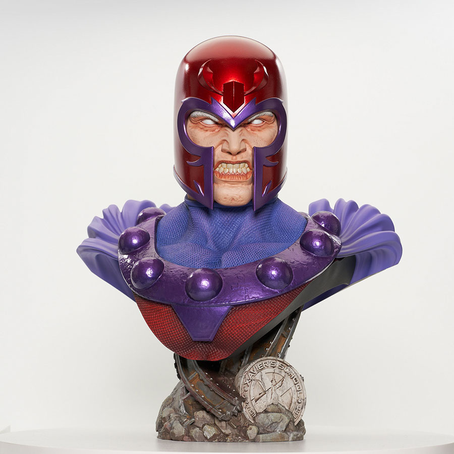 Marvel Comics Legends In 3D Magneto 1/2 Scale Resin Bust