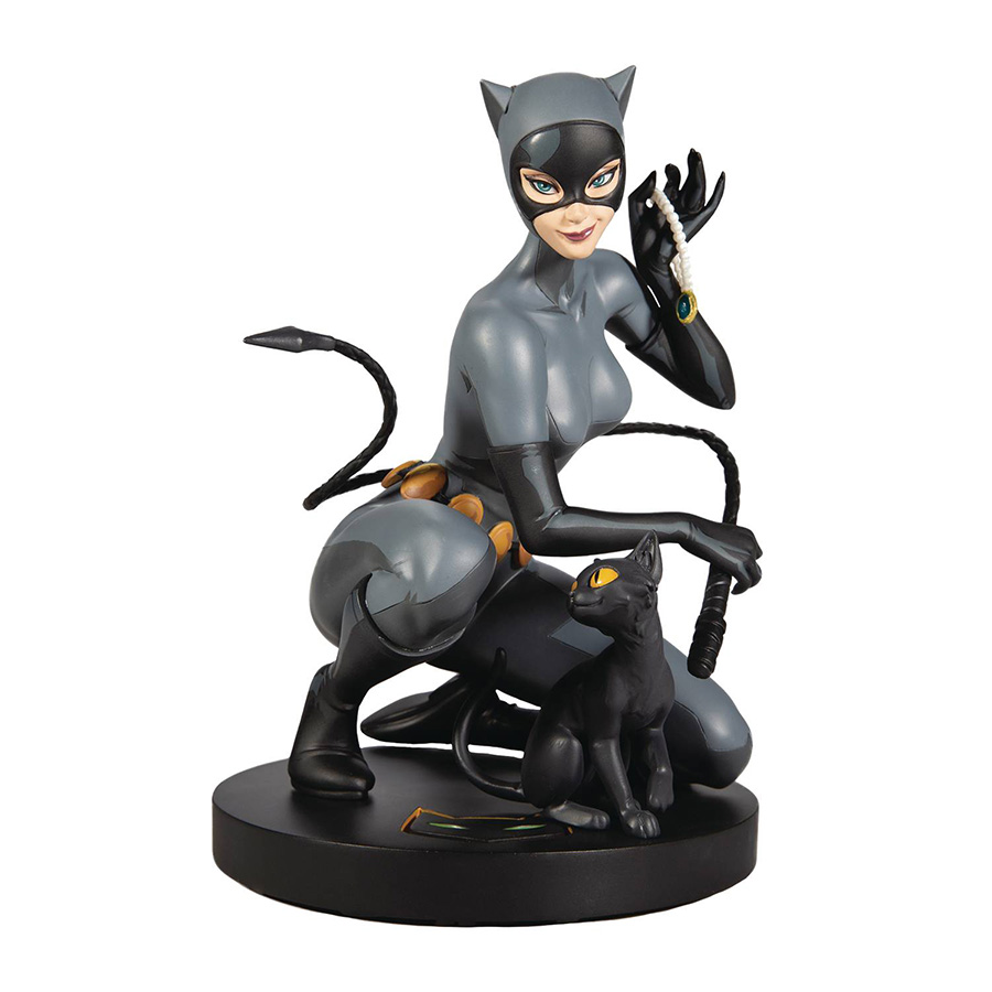 DC Comics Designer Series Catwoman By Stanley Artgerm Lau Statue