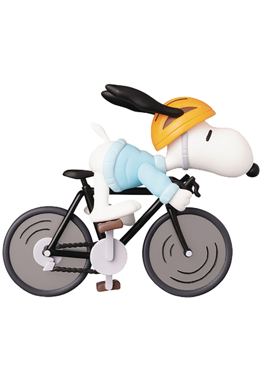 Peanuts Ultra Detail Figure Series 14 - Bicycle Rider Snoopy