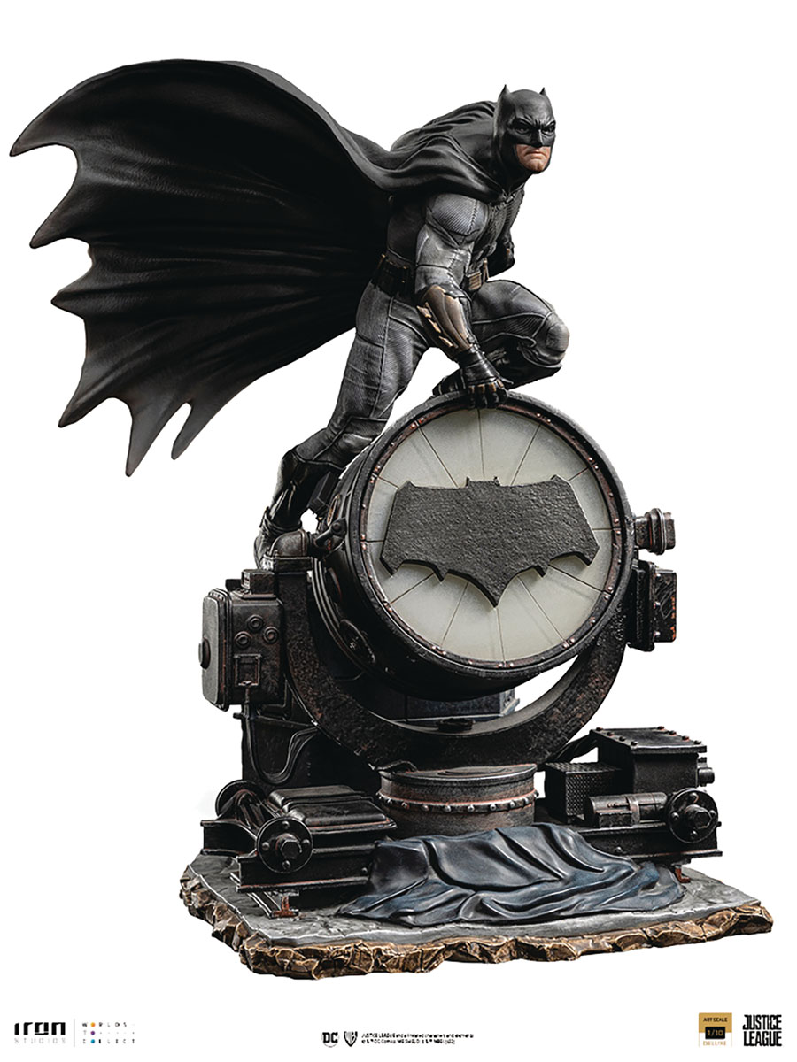 Zack Snyders Justice League Batman On Batsignal Deluxe Art Scale 1/10 Scale Statue
