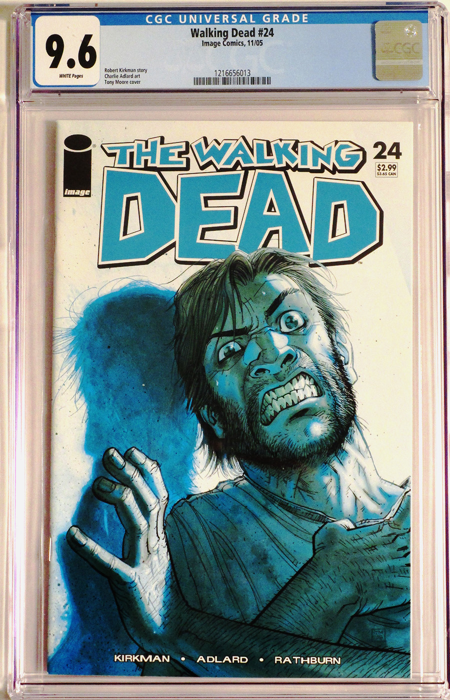 Walking Dead #24 Cover B CGC 9.6
