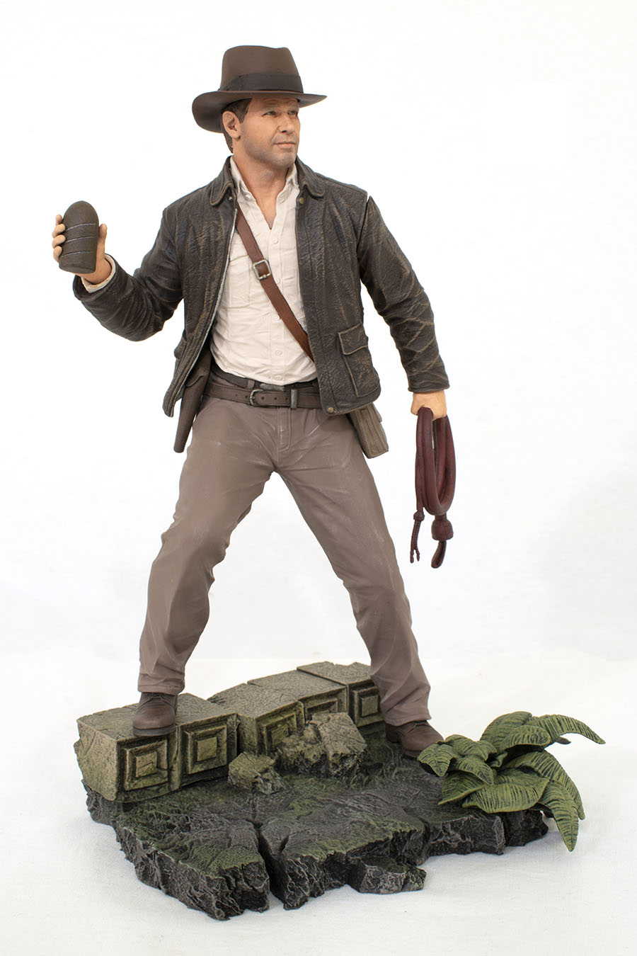 Indiana Jones Premier Collection Treasures 1/7 Scale Statue