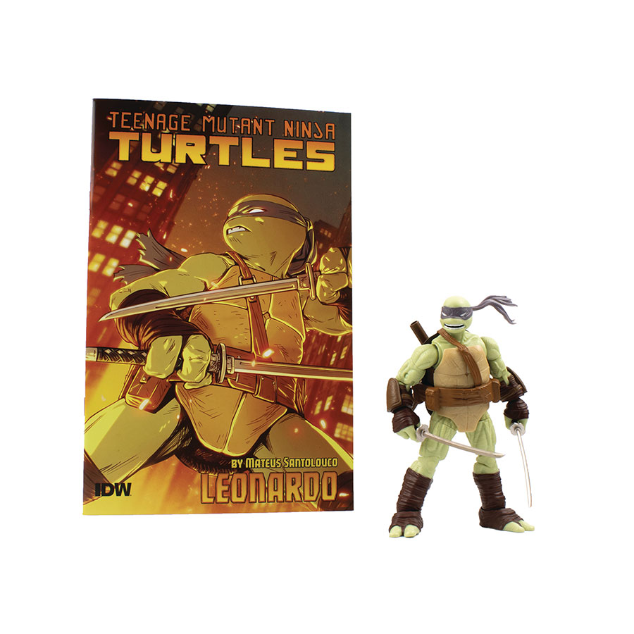 Teenage Mutant Ninja Turtles IDW Comic Book & BST AXN Version 2 5-Inch Action Figure - Leonardo