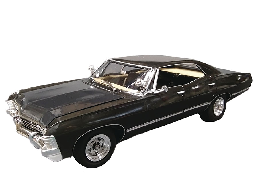 Supernatural 1967 Chevy Impala 4-Door 1/25 Scale AMT Model Kit