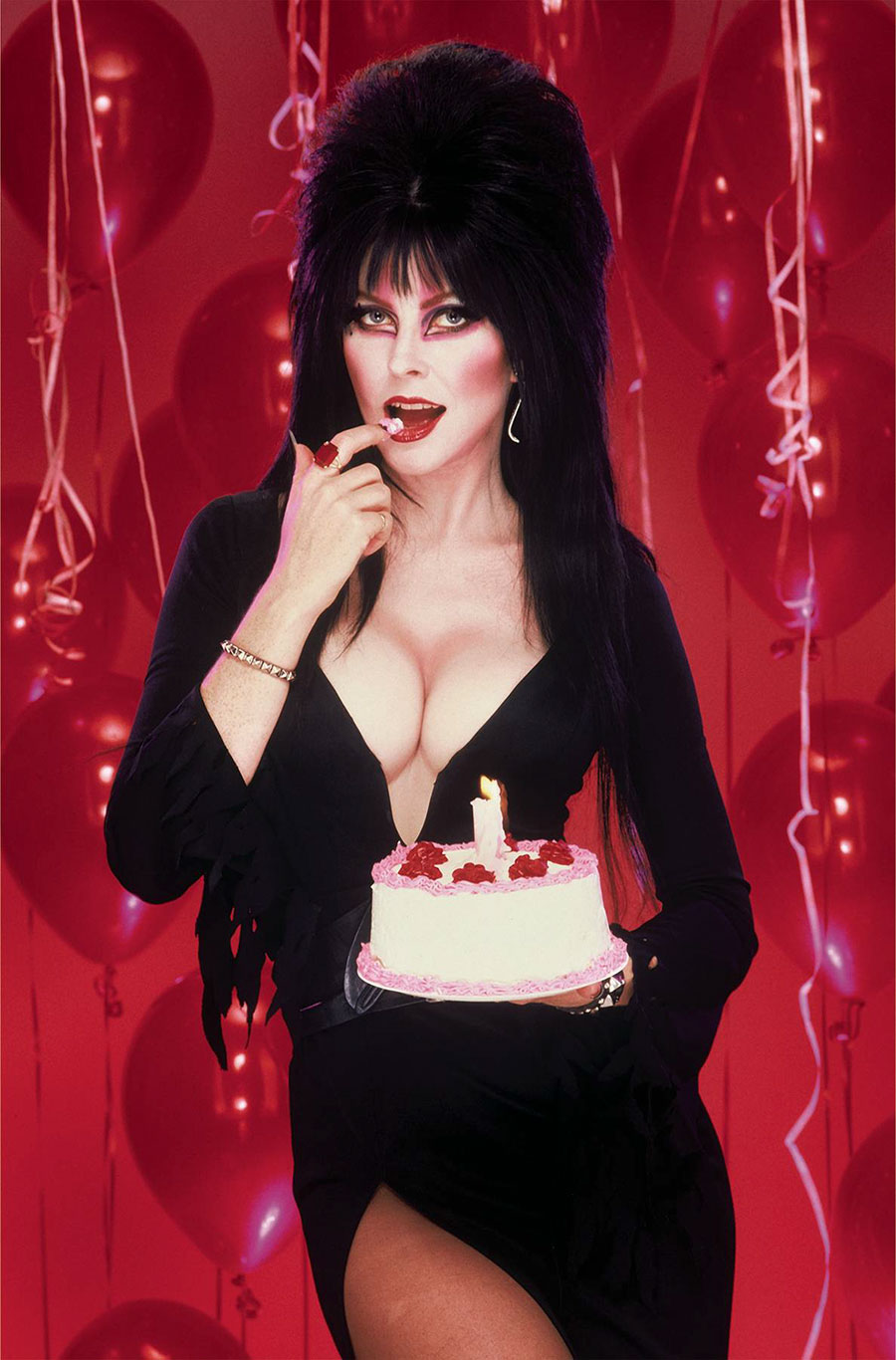 Elvira Meets HP Lovecraft #5 Cover G Incentive Elvira Photo Virgin Cover