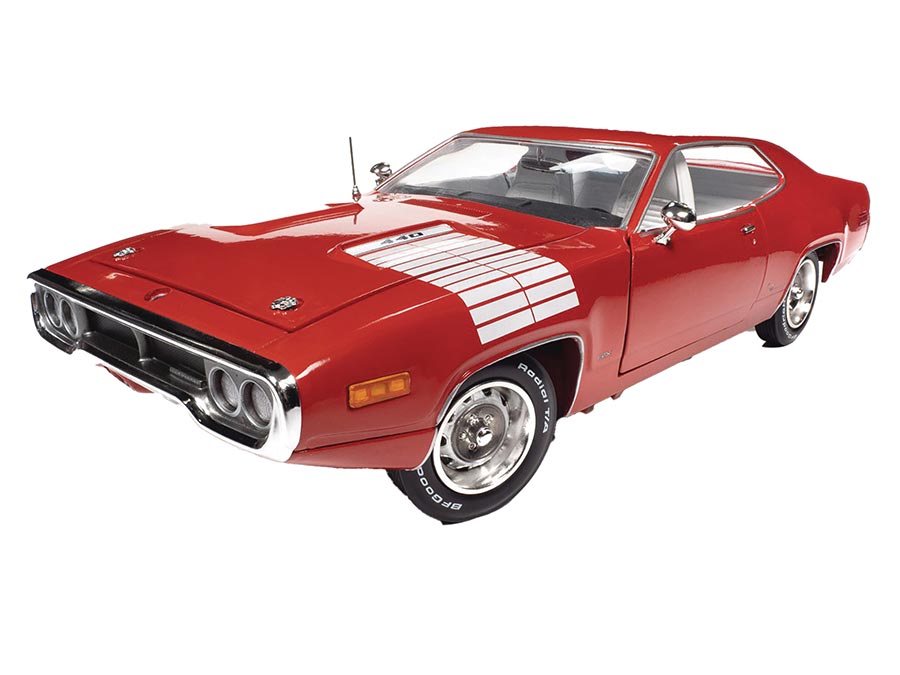 American Muscle 1972 Plymouth Road Runner GTX 1/18 Scale Die-Cast Vehicle
