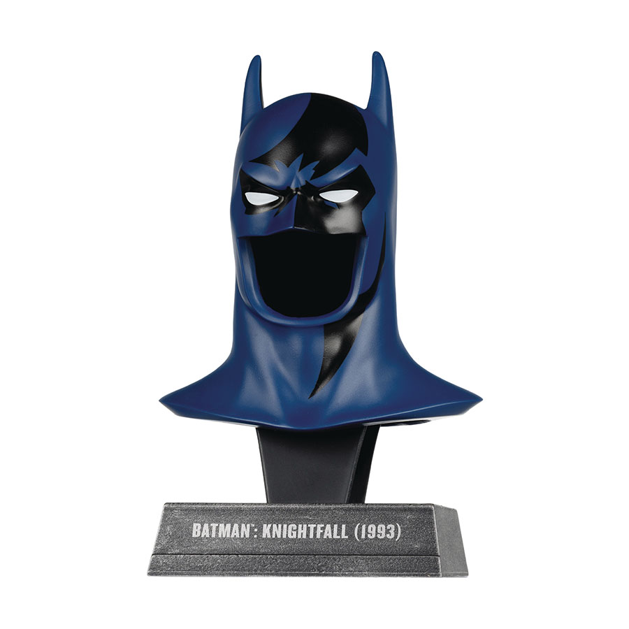 DC Direct Prop Replica - Batman Knightfall (1993) 1/3 Scale Cowl