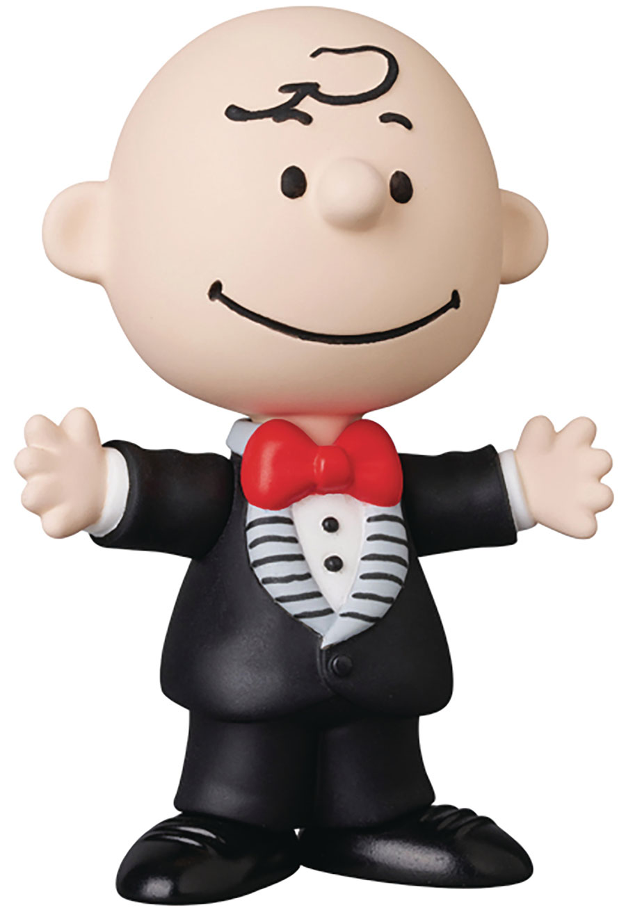 Peanuts Ultra Detail Figure Series 17 - Charlie Brown (Tuxedo)