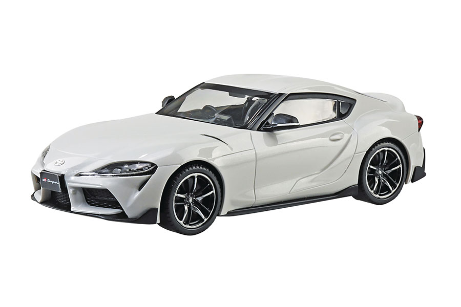 Toyota GR Supra 2019 White Metallic 1/32 Scale Snap Model Kit