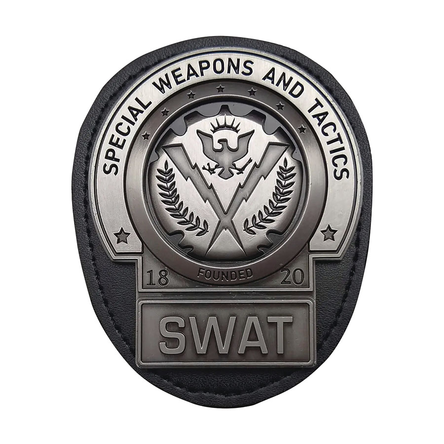DC BATMAN DARK KNIGHT LTD ED GOTHAM CITY SWAT BADGE REPLICA