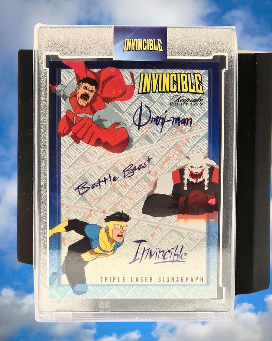 Keepsake Invincible Omni-Man x Battle Beast x Invincible Triple Laser Signagraph Card Midtown Comics Exclusive (Sunday Card)