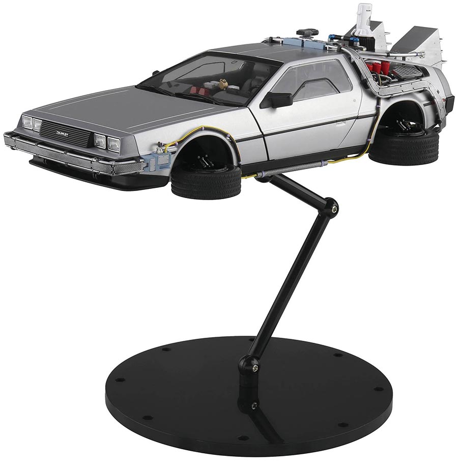 Back To The Future Part II Time Machine 1/24 Scale Model Kit