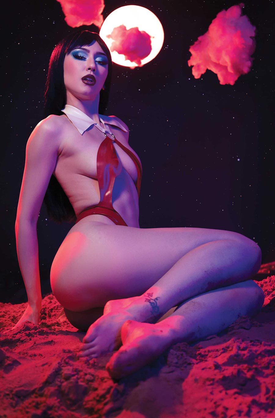Vampirella Paradise #1 Cover L Incentive Lauren Delorean Cosplay Photo Virgin Cover